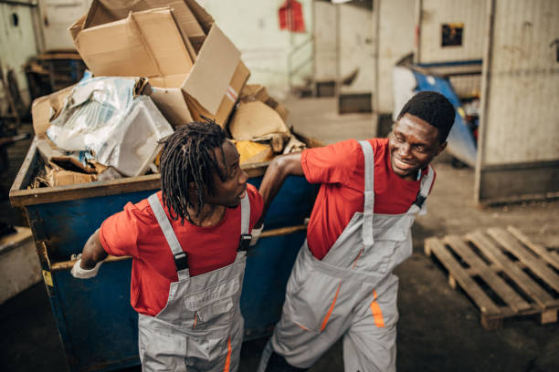 Best Yard Waste Removal  in Flint, MI
