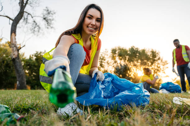 Best Yard Cleanup Services  in Flint, MI